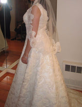 Load image into Gallery viewer, Jim Hjelm &#39;Custom Inspired Gown&#39; - Jim Hjelm - Nearly Newlywed Bridal Boutique - 3
