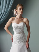 Load image into Gallery viewer, James Clifford  &#39;J21117&#39; - James Clifford - Nearly Newlywed Bridal Boutique - 2
