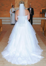 Load image into Gallery viewer, Jewel &#39;Strapless Tiered Tulle&#39; size 14 used wedding dress back view on bride
