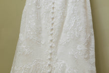 Load image into Gallery viewer, Essence of Australia &#39;Sexy Lace&#39; size 6 used wedding dress view of body of dress
