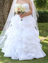 Load image into Gallery viewer, Judd Waddell &#39;Carly&#39; - Judd Waddell - Nearly Newlywed Bridal Boutique - 9
