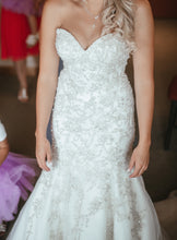 Load image into Gallery viewer, Allure Bridals &#39;C283&#39; - Allure Bridals - Nearly Newlywed Bridal Boutique - 6
