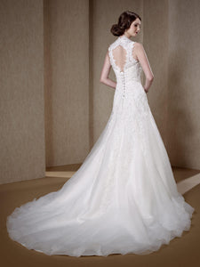 Kenneth Winston '1488' size 4 used wedding dress back view on model