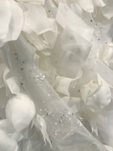 Load image into Gallery viewer, Kenneth Pool &#39;Dara&#39; size 4 used wedding dress close up of fabric
