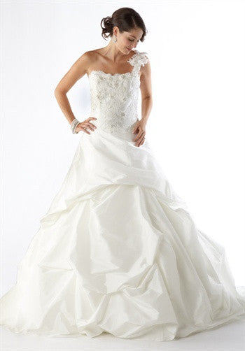 Kirstie Kelly 'Topaz' size 12 sample wedding dress front view on model