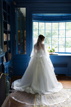 Load image into Gallery viewer, Essence of Australia &#39;Classic&#39; - essence of australia - Nearly Newlywed Bridal Boutique - 3
