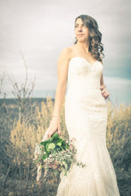 Load image into Gallery viewer, Allure &#39;9350&#39; size 4 used wedding dress front view on model
