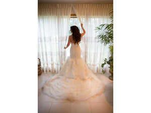 Lazaro '3201' size 6 used wedding dress back view on bride