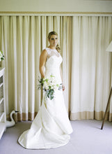 Load image into Gallery viewer, Carolina Herrera &#39;Juliet&#39; - Carolina Herrera - Nearly Newlywed Bridal Boutique - 7
