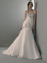 Load image into Gallery viewer, &#39;Mila&#39; by St. Pucchi Style 705 - St Pucchi - Nearly Newlywed Bridal Boutique - 1
