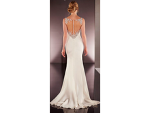 Load image into Gallery viewer, Martina Liana &#39;734&#39; size 6 new wedding dress back view on model
