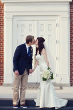 Load image into Gallery viewer, Michelle Roth &#39;Millie&#39; Wedding Dress - Michelle Roth - Nearly Newlywed Bridal Boutique - 2

