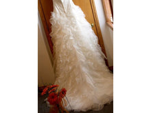 Load image into Gallery viewer, Monique Luo &#39;515&#39; size 4 used wedding dress back view of train
