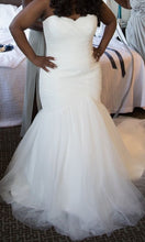 Load image into Gallery viewer, Mori Lee &#39;Blu 5108&#39; size 10 used wedding dress front view on bride
