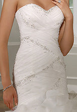 Load image into Gallery viewer, Mori Lee &#39;1619&#39; - Mori Lee - Nearly Newlywed Bridal Boutique - 3
