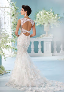 Mon Cherie 'Nerida' size 10 new wedding dress back view on model