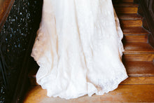 Load image into Gallery viewer, Mandy &#39;Princess&#39; size 0 used wedding dress view of train
