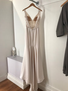 Paloma Blanca '4787' size 6 new wedding dress back view on hanger