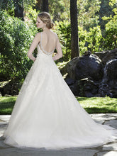 Load image into Gallery viewer, Casablanca &#39;Juniper&#39; size 16 used wedding dress back view on model
