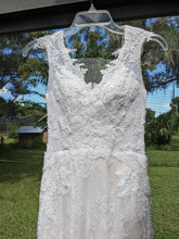 Load image into Gallery viewer, Bridal Gown Studio &#39;Sleeveless Chantilly Lace Sheath SGDOL1&#39;
