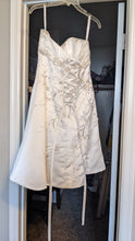 Load image into Gallery viewer, Custom Strapless Sweetheart Tea-Length Fit and Flare
