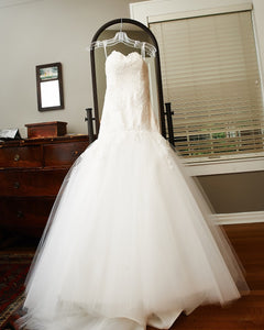 Lea Ann Belter 'Custom' size 2 used wedding dress front view on hanger