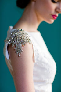 Carol Hannah 'Pemberley' size 12 sample wedding dress view of shoulder