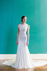 Carol Hannah 'Pemberley' size 12 sample wedding dress front view on model