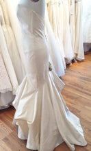 Load image into Gallery viewer, Anna Maier &#39;Laetitia&#39; - Anna Maier - Nearly Newlywed Bridal Boutique - 4
