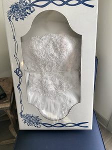 Oleg Cassini '14010002' size 4 new wedding dress view in box