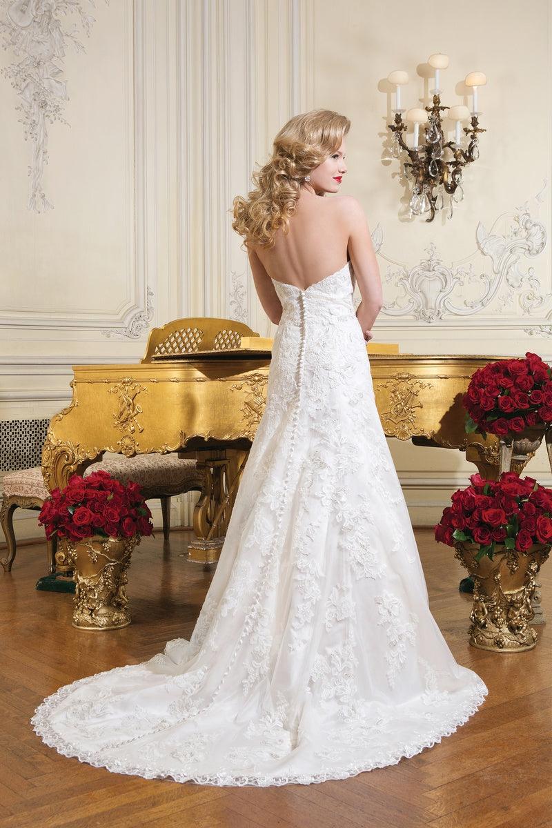 Justin Alexander 'Lace' size 12 sample wedding dress back view on model