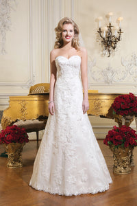 Justin Alexander 'Lace' size 12 sample wedding dress front view on model