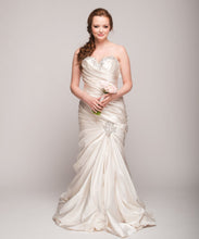 Load image into Gallery viewer, Pnina Tornai &#39;Ruched Mermaid&#39; size 10 used wedding dress front view on model
