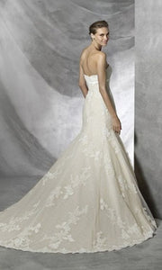 Pronovias 'Tessy' size 6 used wedding dress back view on model
