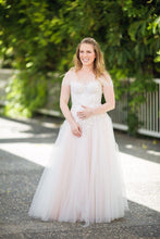 Load image into Gallery viewer, Mira Zwillinger &#39;Viola&#39; size 6 used wedding dress front view on bride

