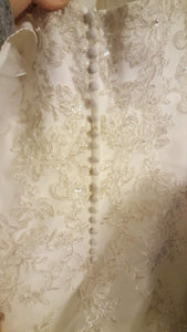 Jewel 'WG3729'  size 10 new wedding dress view of back buttons