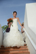 Load image into Gallery viewer, Mark Zunino &#39;74514&#39; - mark zunino - Nearly Newlywed Bridal Boutique - 4
