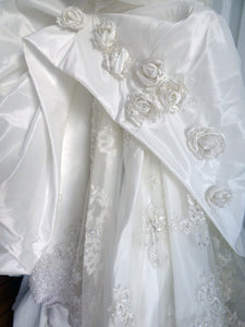 Maggie Sottero 'Sabelle' size 14 used wedding dress close up of detail