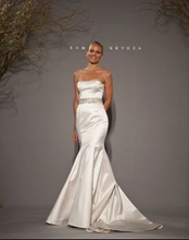 Load image into Gallery viewer, Romona Keveza Silk Mermaid Wedding Dress - Romona Keveza - Nearly Newlywed Bridal Boutique - 6
