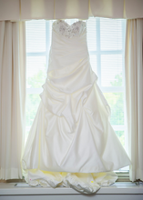 Load image into Gallery viewer, Maggie Sottero &#39;Parisianna&#39; size 8 used wedding dress front view on hanger
