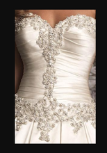 Load image into Gallery viewer, Allure &#39;9003&#39; size 18 new wedding dress front view close up on model
