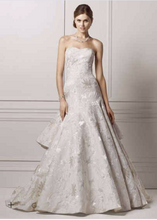 Load image into Gallery viewer, Oleg Cassini &#39;Trumpet&#39; size 4 used wedding dress front view on model
