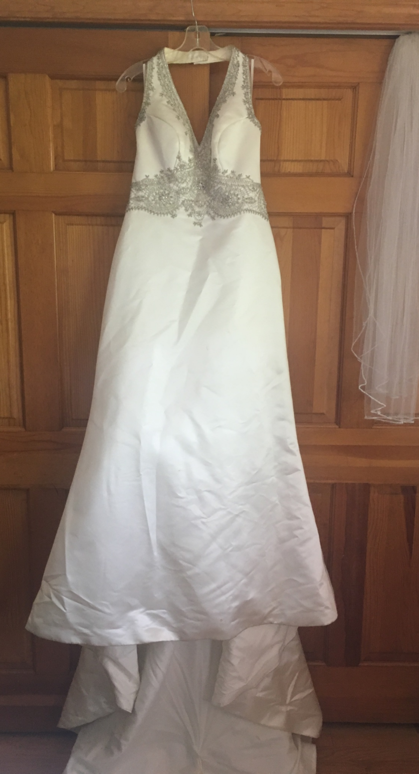 Casablanca '1921' size 10 used wedding dress front view on hanger