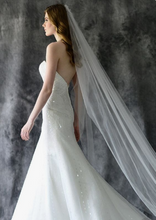 Load image into Gallery viewer, Eden Bridal &#39;BL079&#39;
