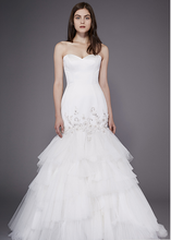 Load image into Gallery viewer, Badgley Mischka &#39;Ruth&#39; size 4 used wedding dress front view on model
