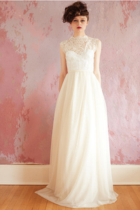 Sarah Seven Field of Flowers Wedding Dress - Sarah Seven - Nearly Newlywed Bridal Boutique - 4