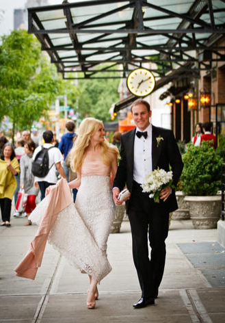 Oscar de la Renta Beaded Column Wedding Dress with Pink Bow - Oscar de la Renta - Nearly Newlywed Bridal Boutique - 3