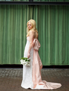 Oscar de la Renta Beaded Column Wedding Dress with Pink Bow - Oscar de la Renta - Nearly Newlywed Bridal Boutique - 2