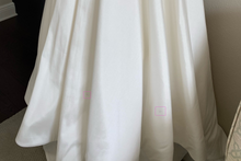 Load image into Gallery viewer, Jenny Yoo for BHLDN &#39;Octavia 1820B&#39;

