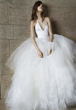 Load image into Gallery viewer, Vera Wang &#39;Odette&#39; - Vera Wang - Nearly Newlywed Bridal Boutique - 2
